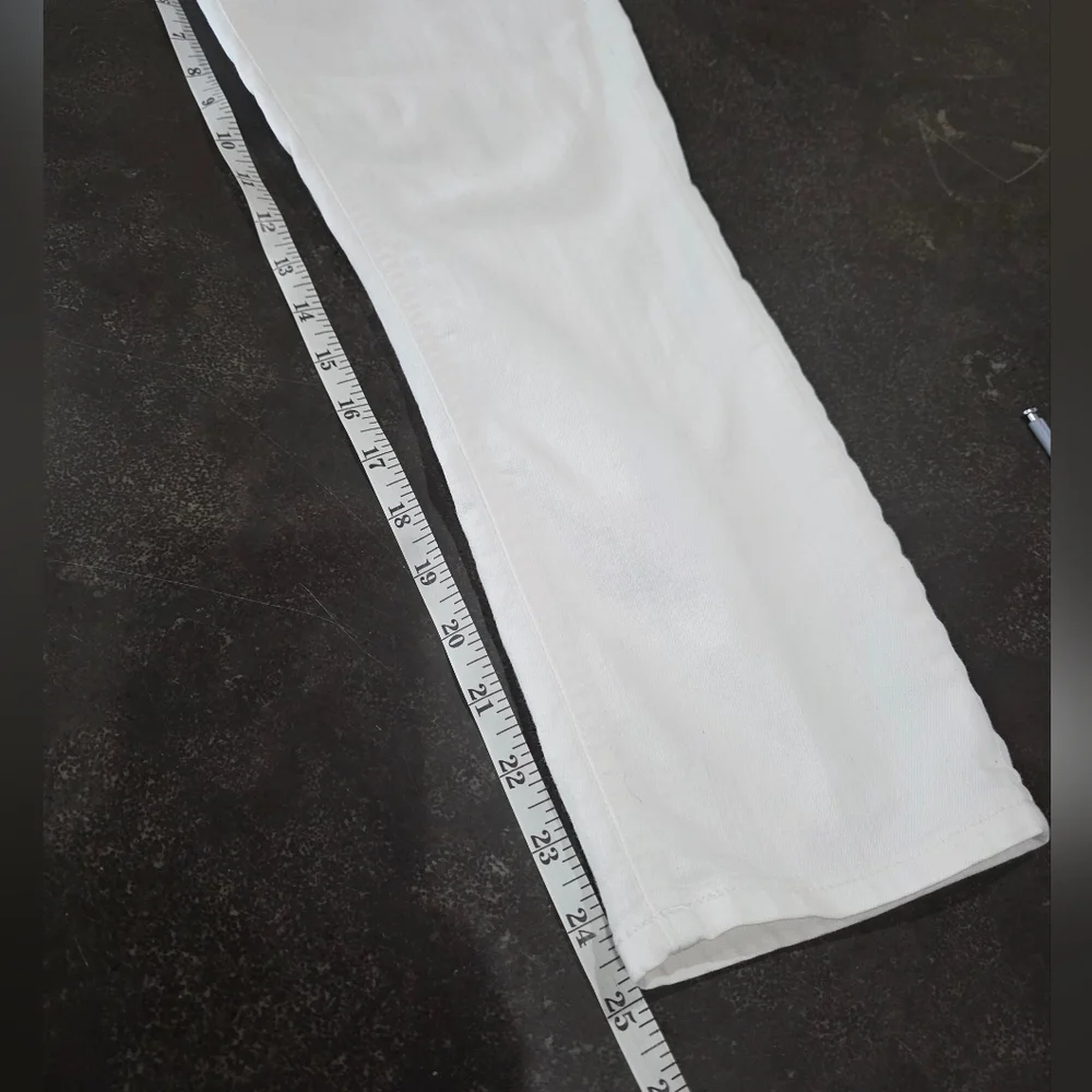Express White Cropped Jeans for Women - Picture 5 of 11